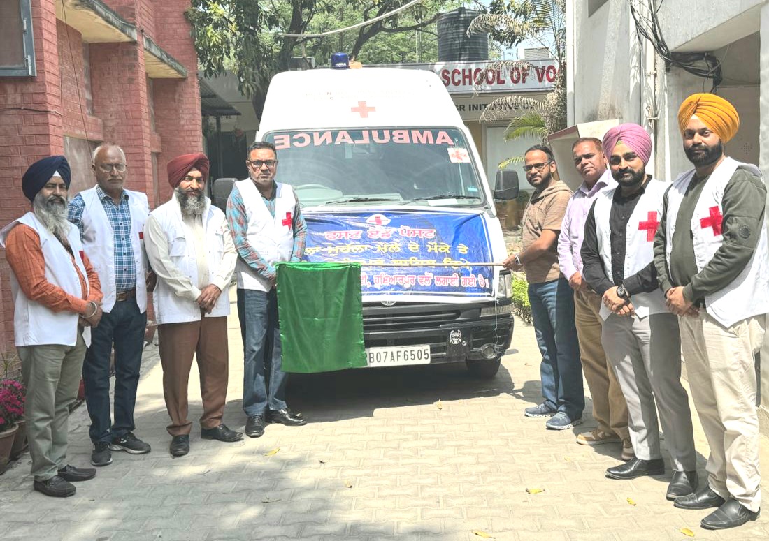 District Red Cross Society's first aid team and ambulance van provided services on the occasion of Holle Mahalle